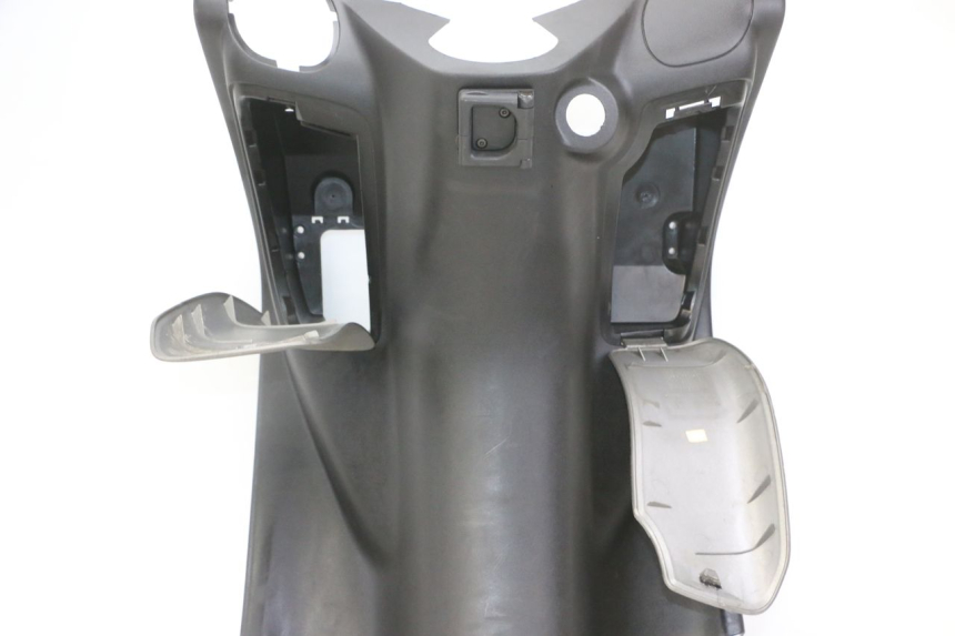 photo de TAPA FRONTAL INTERIOR PEUGEOT ELYSTAR 125 (2002 - 2007) - Detalle de la pieza