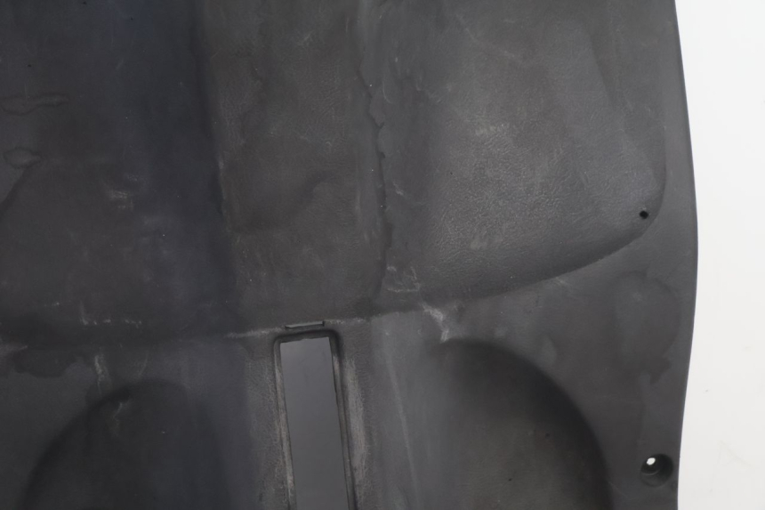 photo de TAPA FRONTAL INTERIOR MBK EVOLIS 80 (1993 - 1999) - Estado de la superficie y material
