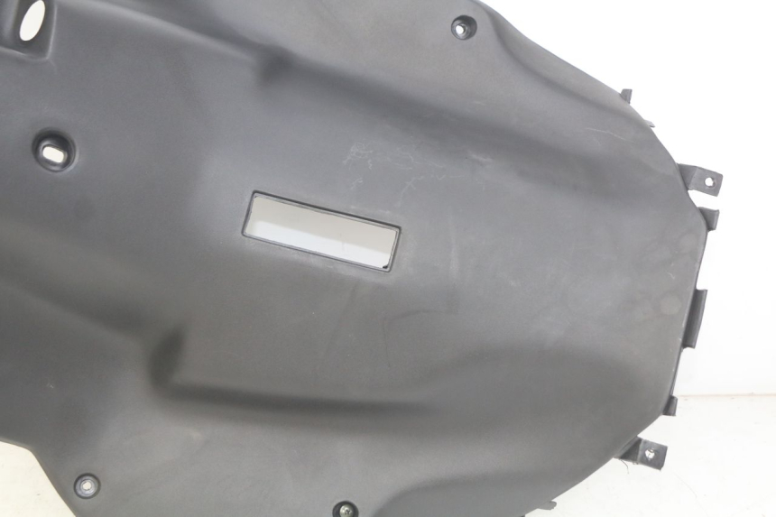 photo de PANEL INTERIOR KEEWAY F-ACT FACT 50 (2006 - 2011) - Estado de la superficie y material