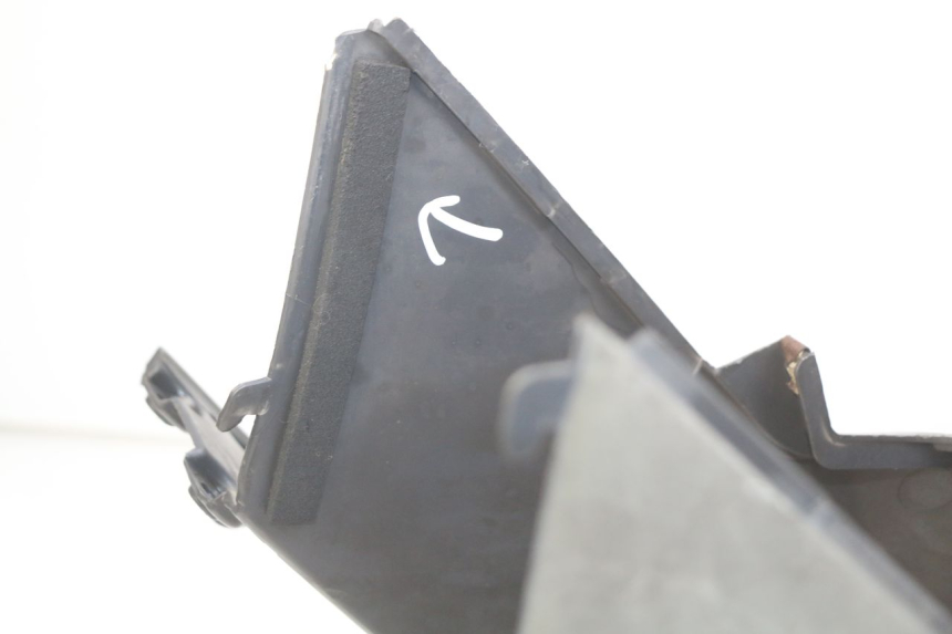 photo de PANEL INTERIOR HONDA FES PANTHEON 2T 125 (1998 - 2002) - Estado de la superficie y material