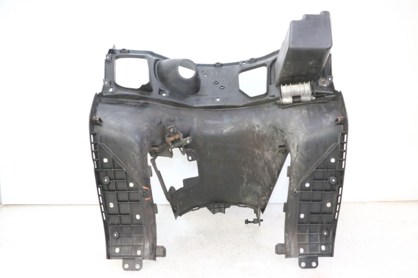 photo de PANEL INTERIOR HONDA FES S-WING SWING ABS 125 (2007 - 2015) - Enfoque en la estructura