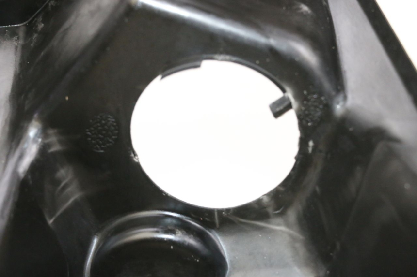 photo de TAPA FRONTAL INTERIOR MBK FLAME X 125 (2007 - 2016) - Detalle de la pieza