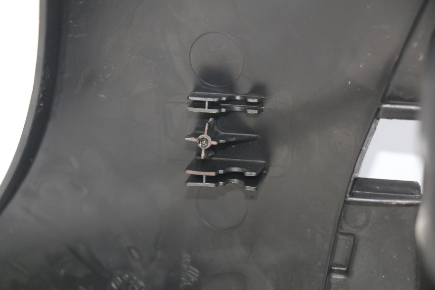 photo de PANEL INTERIOR PIAGGIO FLY 2T 50 (2004 - 2017) - Estado de la superficie y material