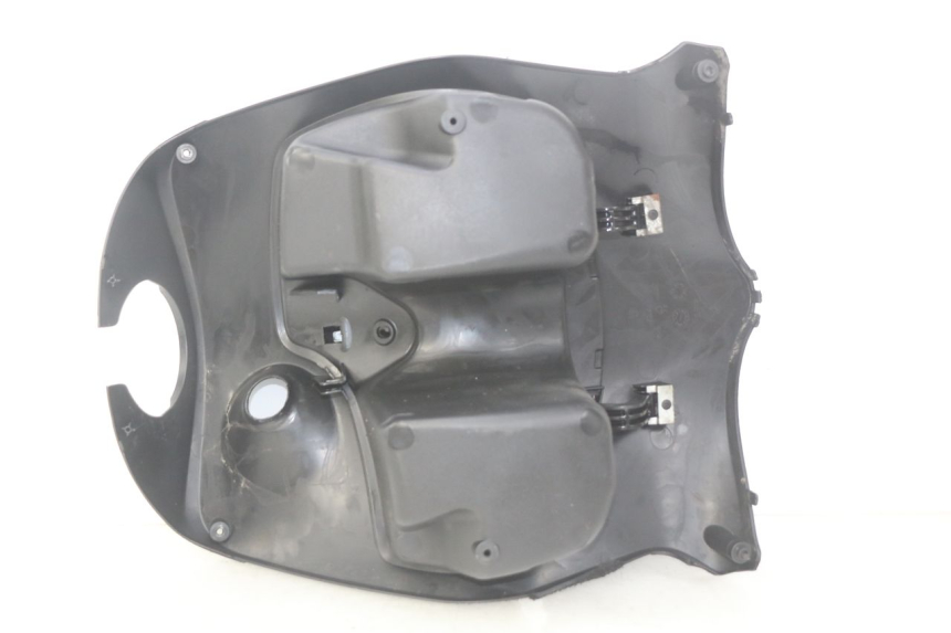 photo de PANEL INTERIOR PIAGGIO FLY 2T 50 (2004 - 2017) - Primer plano técnico