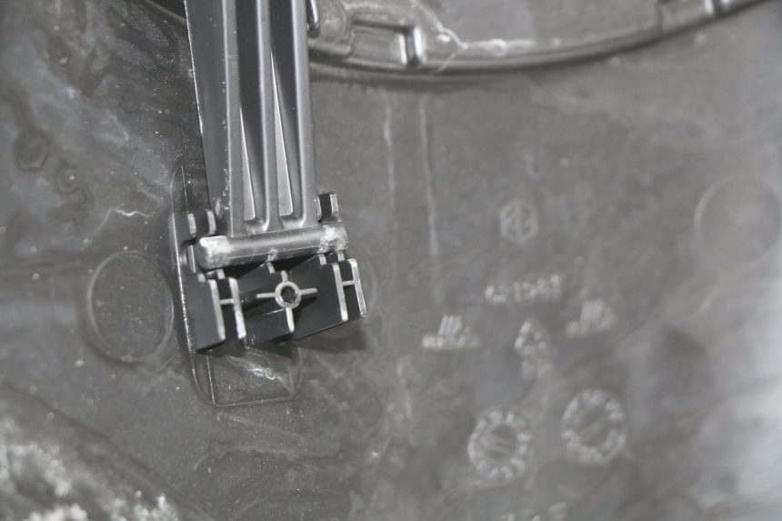 photo de PANEL INTERIOR PIAGGIO FLY 2T 50 (2004 - 2017) - Detalle de la pieza