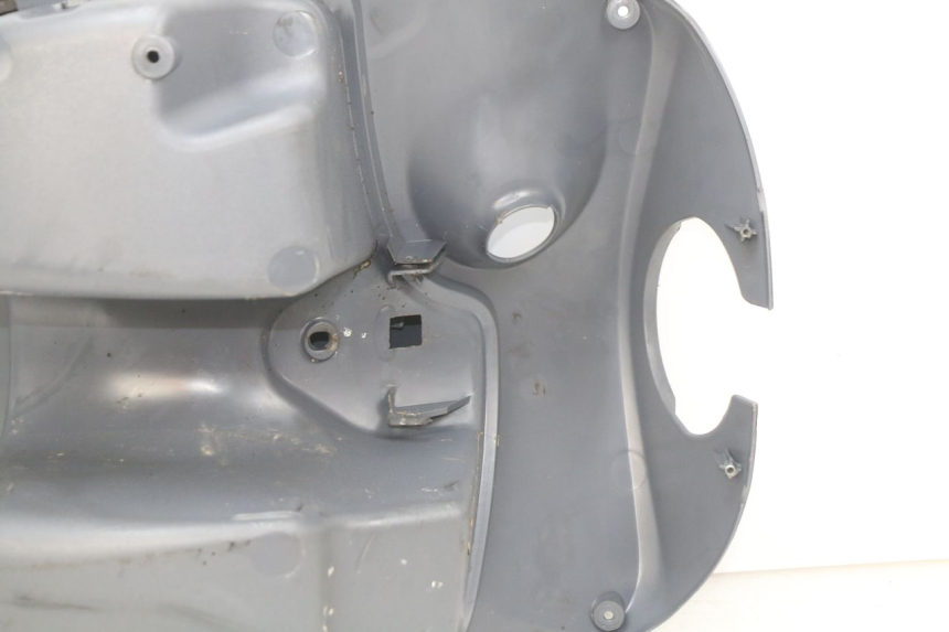 photo de PANEL INTERIOR PIAGGIO FLY 100 (2006 - 2010) - Detalles de los puntos de fijación