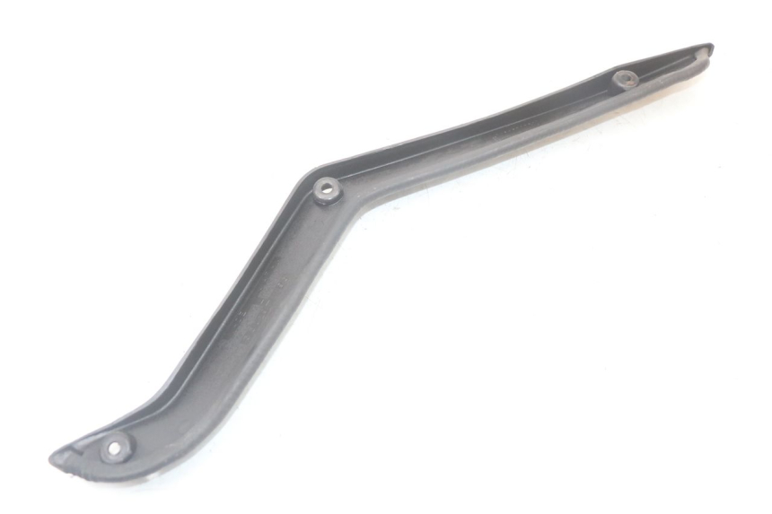 photo de TAPA FRONTAL INTERIOR KAWASAKI GTR 1000 (1994 - 2004) - Primer plano técnico