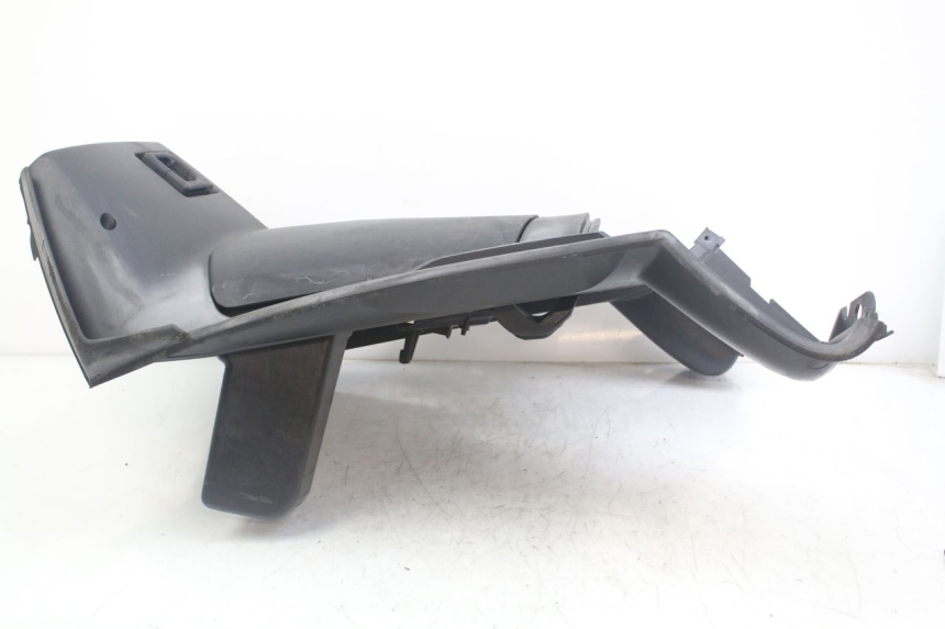 photo de TAPA FRONTAL INTERIOR PEUGEOT GEOPOLIS RS 125 (2007 - 2009) - Marcados y referencias originales