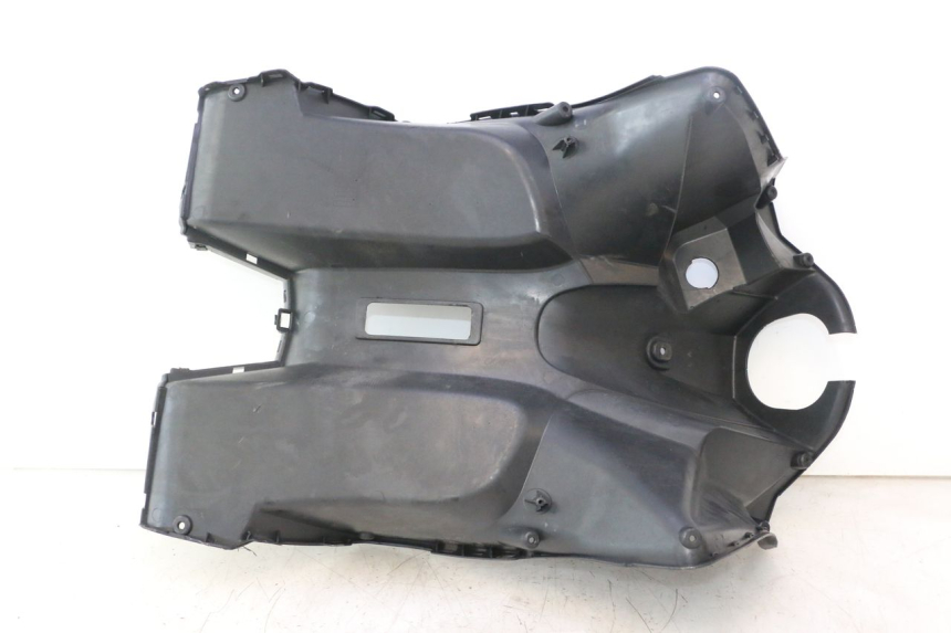 photo de TAPA FRONTAL INTERIOR NECO GPX LC 2T 50 (2014 - 2018) - Enfoque en la estructura