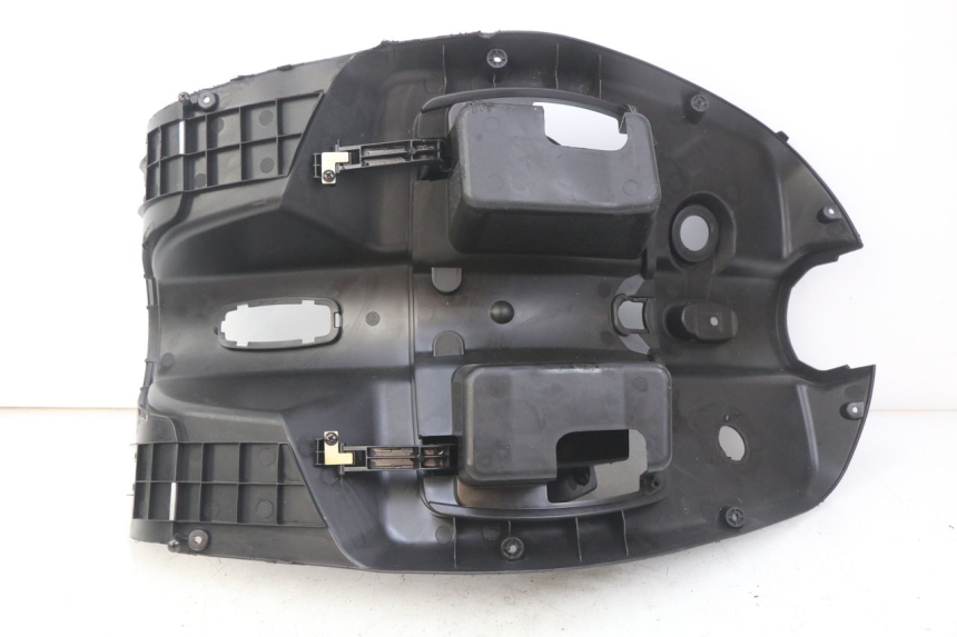 photo de PANEL INTERIOR JM MOTORS GT LINE 4T 50 (2021 - 2023) - Detalles de los puntos de fijación