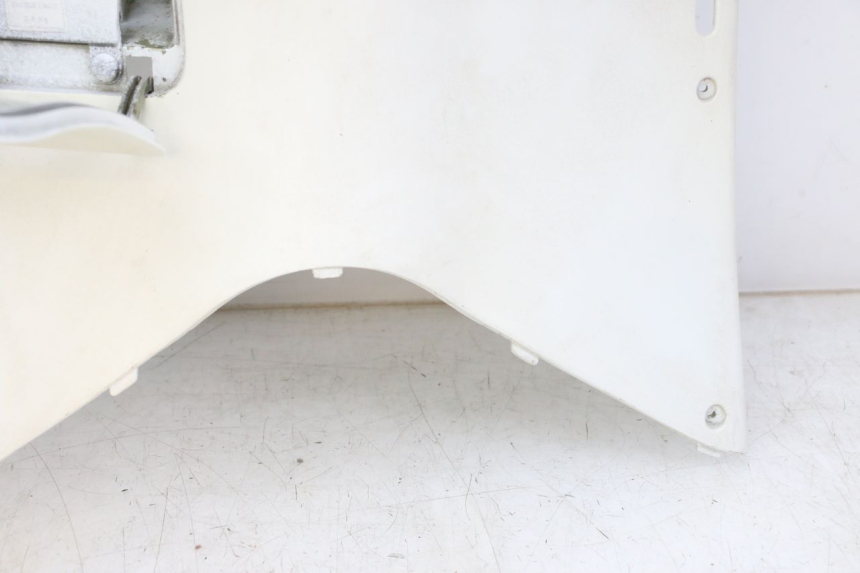 photo de TAPA FRONTAL INTERIOR HONDA NES AROBASE 125 (2000 - 2003) - Otra vista del artículo