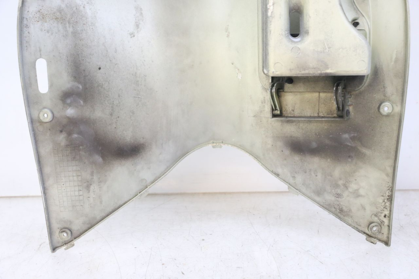 photo de TAPA FRONTAL INTERIOR HONDA NES AROBASE 125 (2000 - 2003) - Vista general del producto