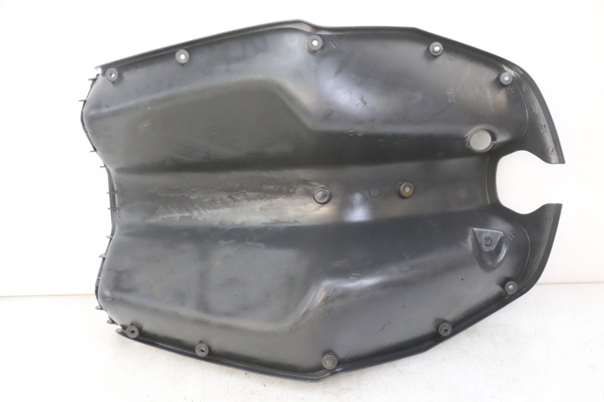 photo de PANEL INTERIOR HONDA SCV LEAD 100 (2003 - 2007) - Primer plano técnico