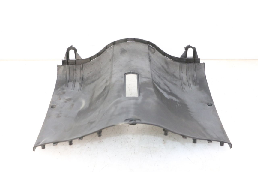 photo de TAPA FRONTAL BAJO DAELIM BESBI 125 (2007 - 2008) - Detalles de los puntos de fijación