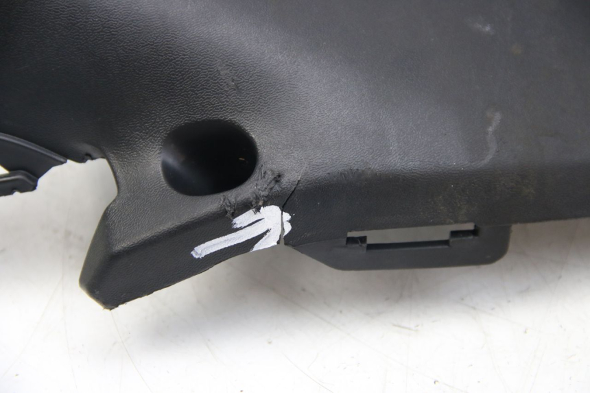 photo de TABLERO INTERIOR INFERIOR KYMCO DOWNTOWN ABS 125 (2015 - 2017) - Características distintivas