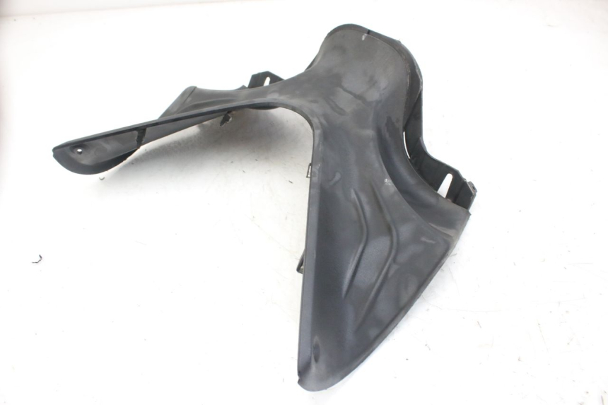 photo de TABLERO INTERIOR INFERIOR PIAGGIO FLY 4T 50 (2013 - 2017) - Primer plano técnico