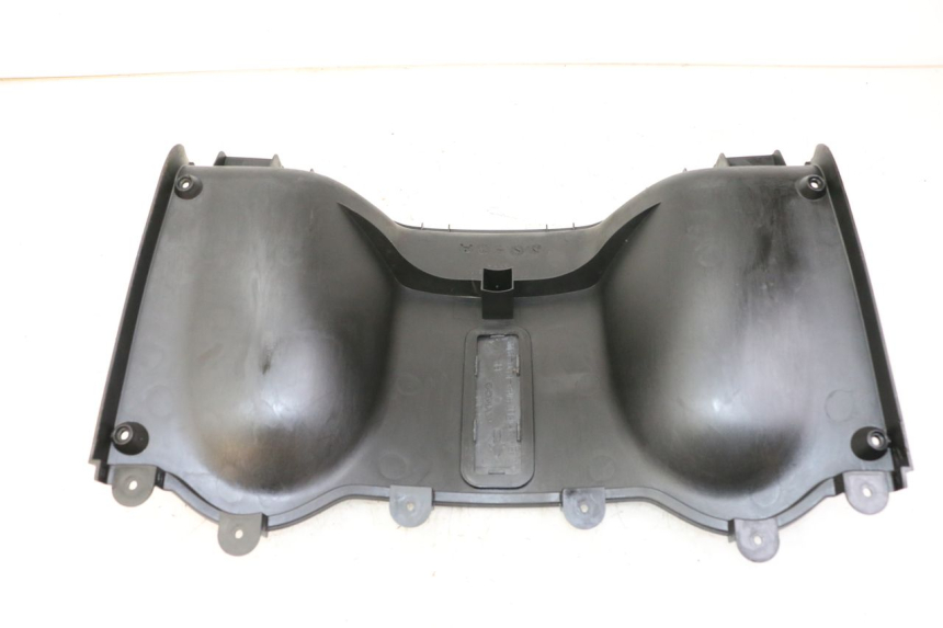 photo de TAPA FRONTAL BAJO KYMCO PEOPLE S 125 (2000 - 2008) - Zoom estado de uso