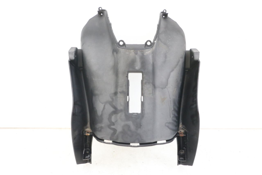 photo de TAPA FRONTAL BAJO SYM ORBIT 50 (2008 - 2010) - Detalles de los puntos de fijación