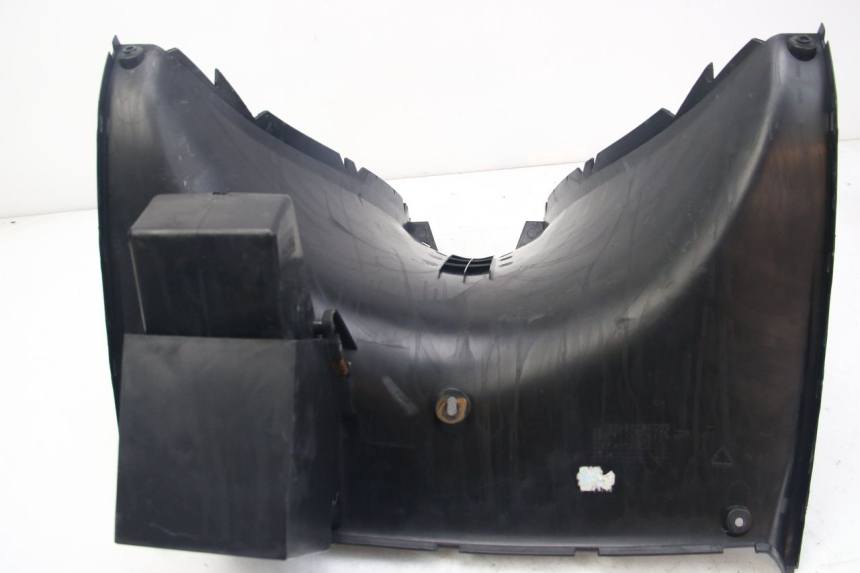 photo de TABLERO INTERIOR INFERIOR MBK SKYLINER 125 (1998 - 2001) - Primer plano técnico