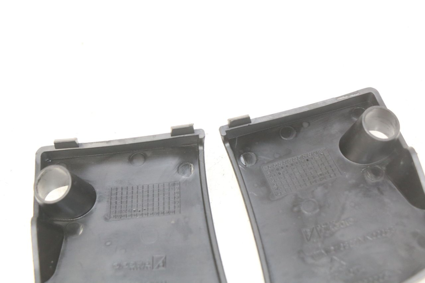 photo de PANEL INTERIOR INFERIOR PIAGGIO VESPA PRIMAVERA 2T 50 (2013 - 2018) - Zoom estado de uso