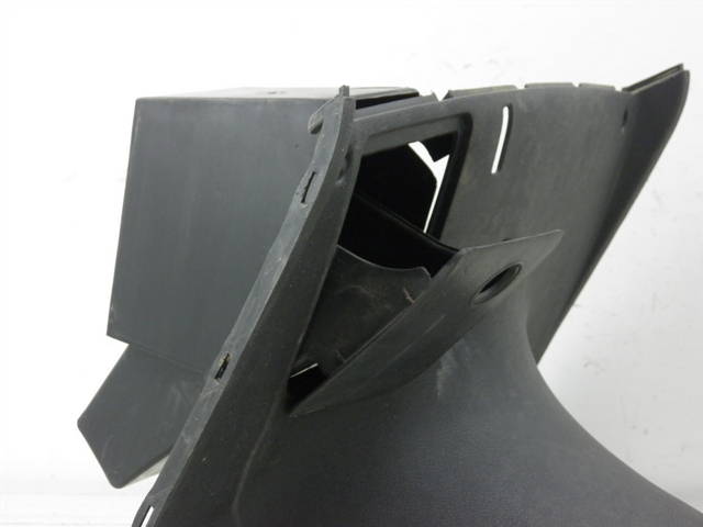 photo de TAPA FRONTAL BAJO YAMAHA YP MAJESTY 125 (2002 - 2006) - Vista general del producto