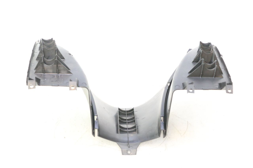 photo de TAPA FRONTAL BAJO YAMAHA YP MAJESTY 125 (1998 - 2001) - Detalles de los puntos de fijación