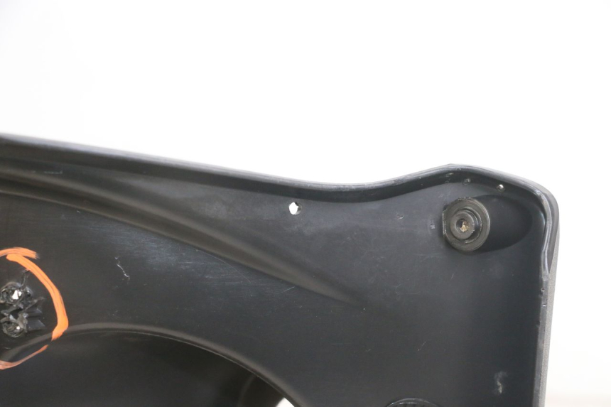 photo de TAPA FRONTAL INTERIOR PEUGEOT JET FORCE CARBU 50 (2003 - 2016) - Detalle de la pieza