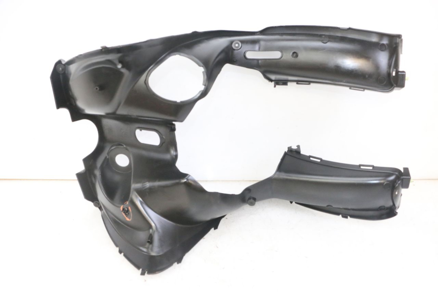 photo de TAPA FRONTAL INTERIOR PEUGEOT JET FORCE CARBU 50 (2003 - 2016) - Características distintivas