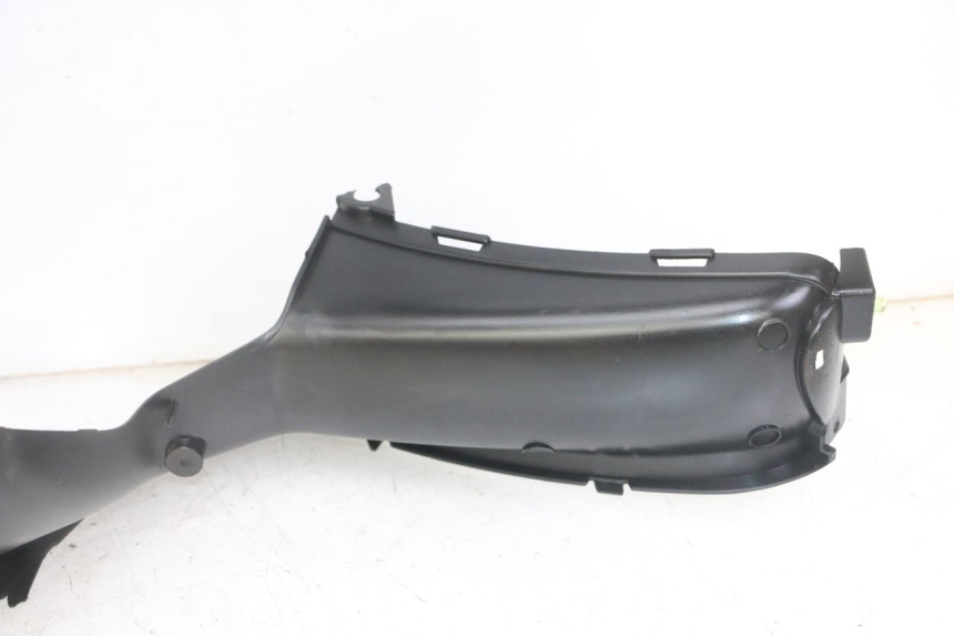 photo de TAPA FRONTAL INTERIOR PEUGEOT JET FORCE CARBU 50 (2003 - 2016) - Marcados y referencias originales