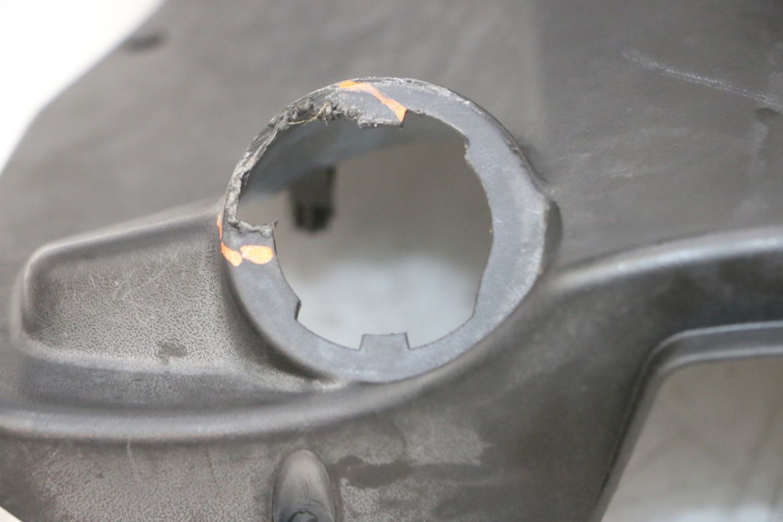 photo de PANEL INTERIOR PEUGEOT KISBEE 4T 50 (2010 - 2017) - Detalles de los puntos de fijación