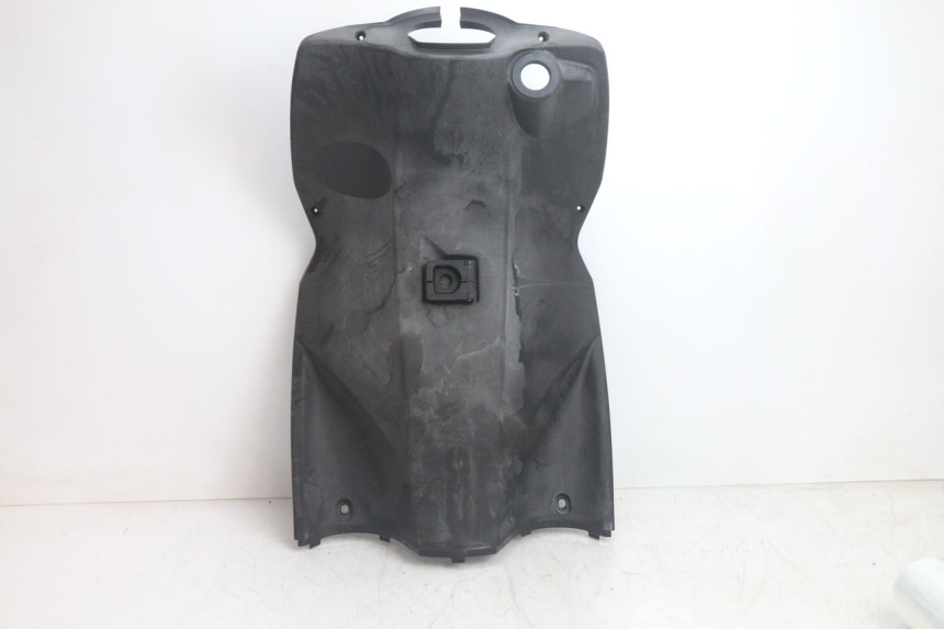 photo de PANEL INTERIOR PEUGEOT KISBEE 4T 50 (2018 - 2022) - Detalle de la pieza