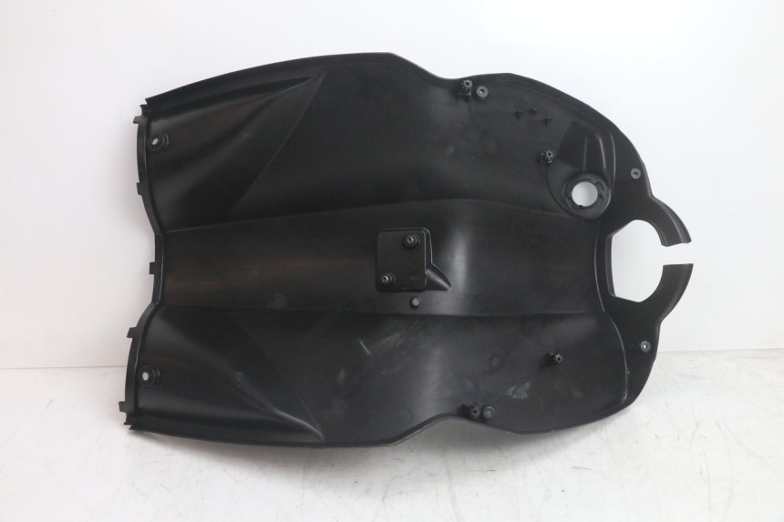 photo de PANEL INTERIOR PEUGEOT KISBEE 4T 50 (2018 - 2022) - Primer plano técnico