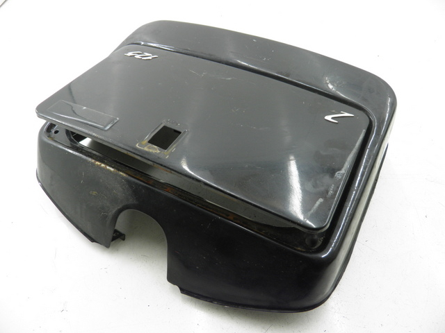 photo de TAPA FRONTAL INTERIOR LML DLX 2T 125 (2008) - Características distintivas