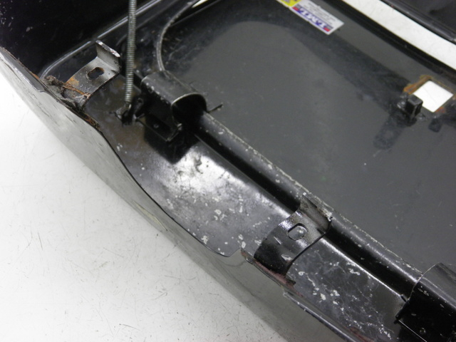 photo de TAPA FRONTAL INTERIOR LML DLX 2T 125 (2008) - Zoom estado de uso