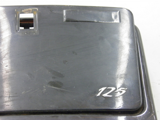 photo de TAPA FRONTAL INTERIOR LML DLX 2T 125 (2008) - Otra perspectiva