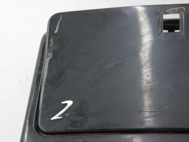 photo de TAPA FRONTAL INTERIOR LML DLX 2T 125 (2008) - Estado de la superficie y material