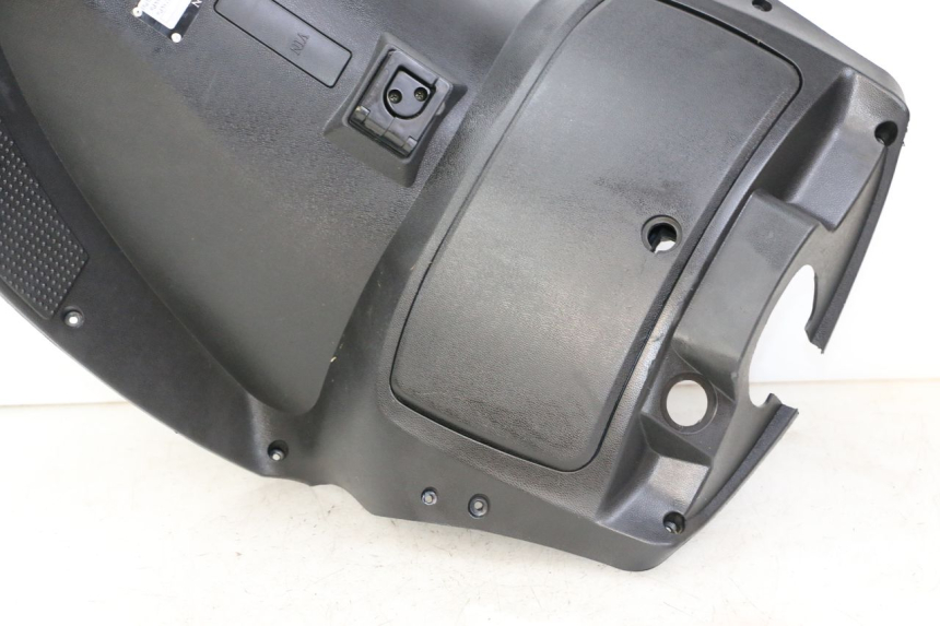 photo de TAPA FRONTAL INTERIOR LONGJIA SHARPY 125 (2020 - 2024) - Recambio usado revisado