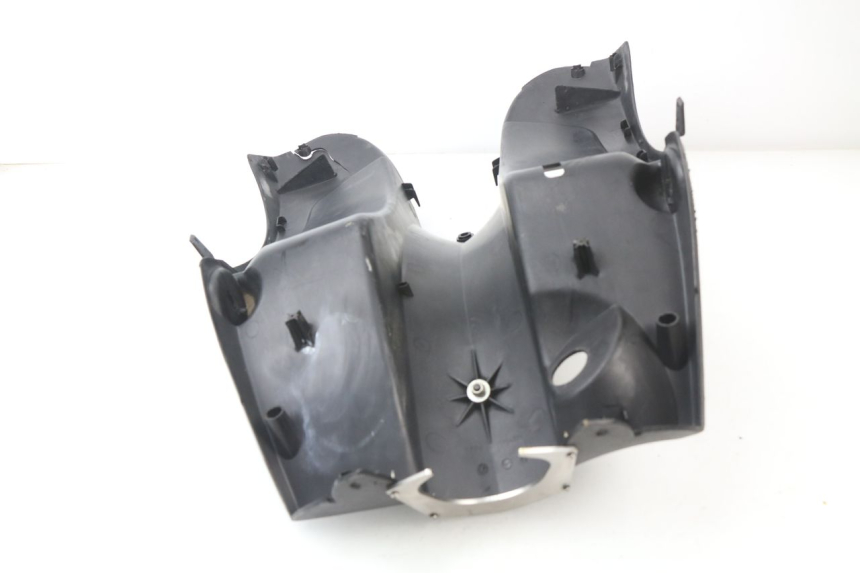 photo de TAPA FRONTAL INTERIOR PEUGEOT LUDIX BLASTER 50 (2006 - 2014) - Detalle de la pieza