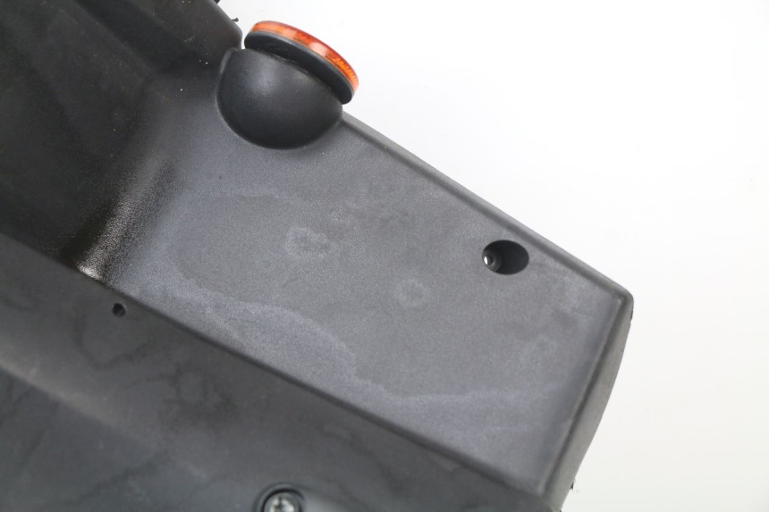 photo de TAPA FRONTAL INTERIOR PEUGEOT LUDIX BLASTER 50 (2006 - 2014) - Inspección visual detallada