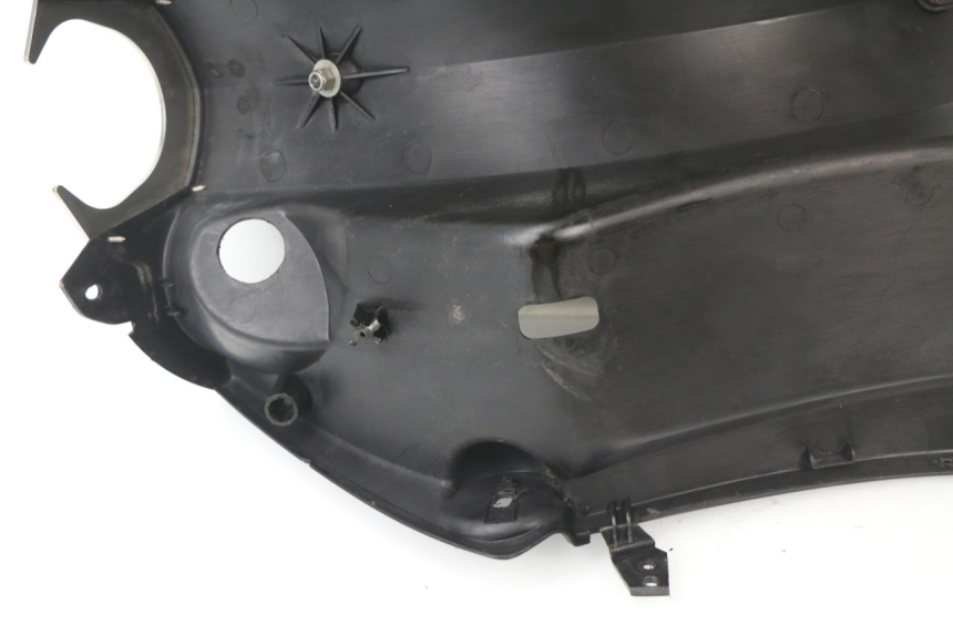 photo de TAPA FRONTAL INTERIOR PEUGEOT LUDIX BLASTER 50 (2006 - 2014) - Otra perspectiva