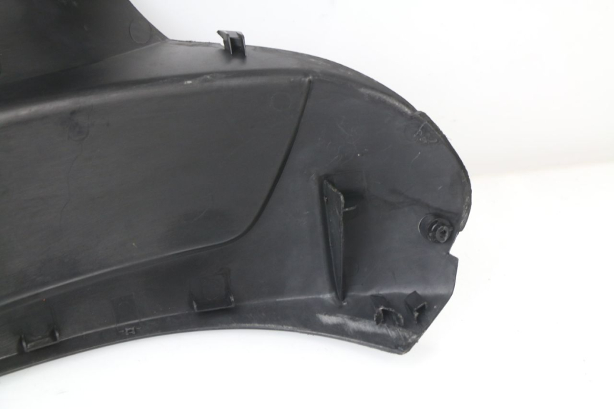 photo de TAPA FRONTAL INTERIOR PEUGEOT LUDIX BLASTER 50 (2006 - 2014) - Primer plano técnico