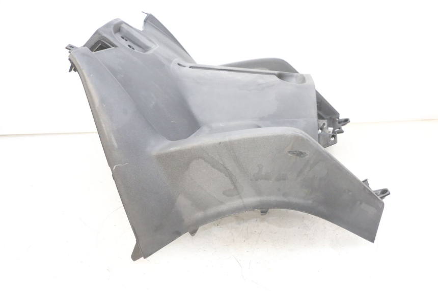 photo de TAPA FRONTAL INTERIOR PIAGGIO MP3 RL 250 (2006 - 2010) - Estado de la superficie y material