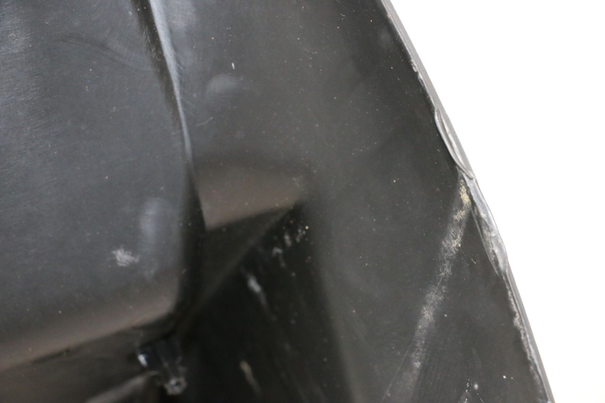 photo de TAPA FRONTAL INTERIOR PIAGGIO MP3 125 (2006 - 2014) - Detalle de la pieza