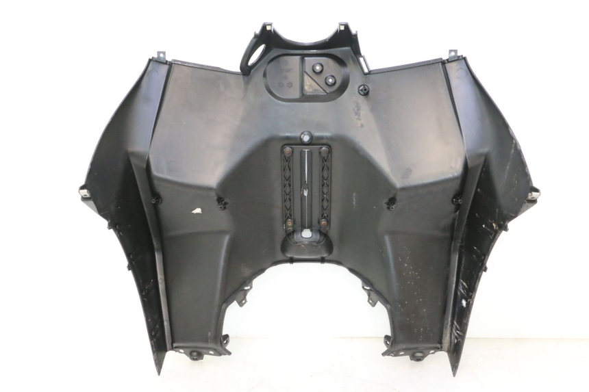 photo de TAPA FRONTAL INTERIOR PIAGGIO MP3 125 (2006 - 2014) - Características distintivas