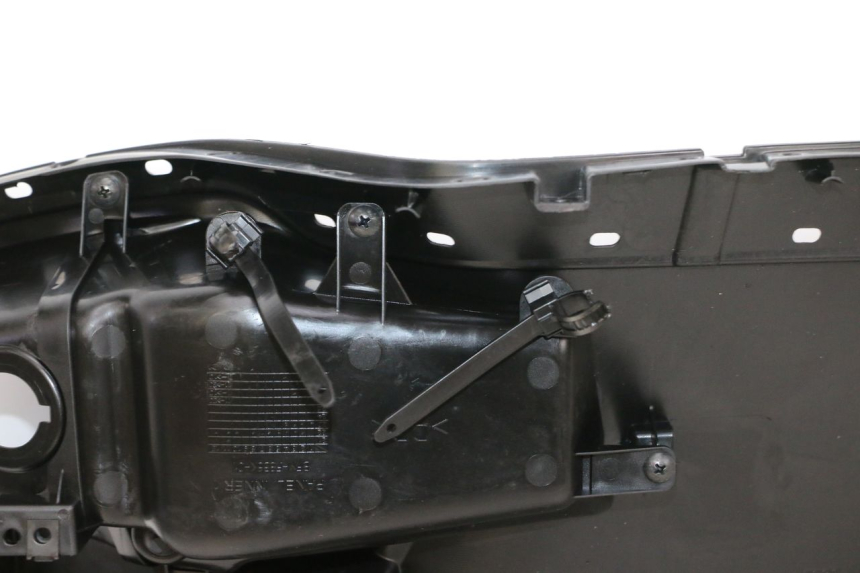 photo de TAPA FRONTAL INTERIOR YAMAHA NEO'S CORE 1 (2022 - 2026) - Ángulo de visión alternativo