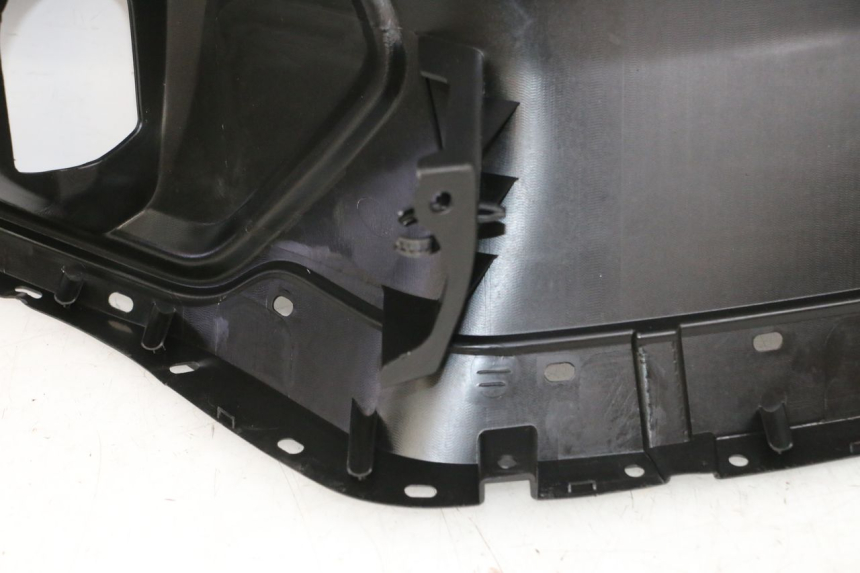 photo de TAPA FRONTAL INTERIOR YAMAHA NEO'S CORE 1 (2022 - 2026) - Zoom calidad de ocasión