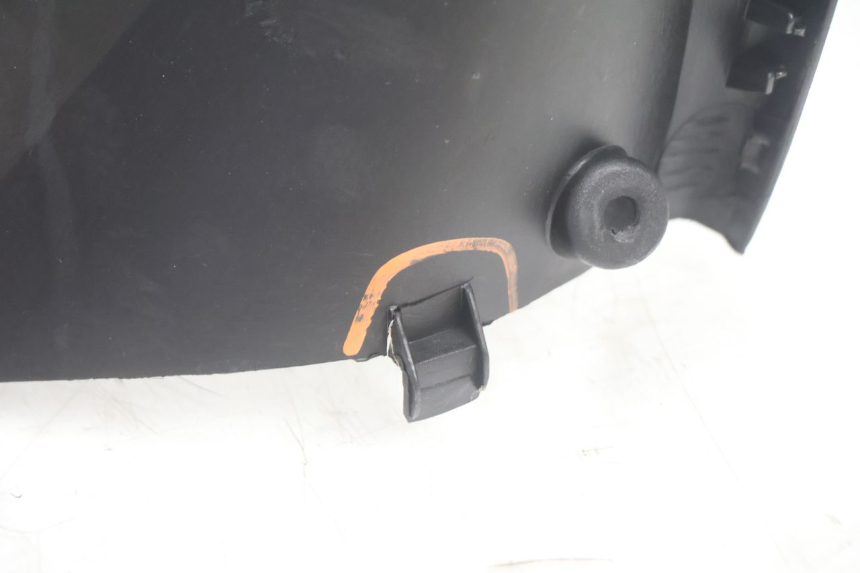 photo de TAPA FRONTAL INTERIOR YAMAHA NEO'S NEOS 2T 50 (1998 - 2007) - Enfoque en la estructura