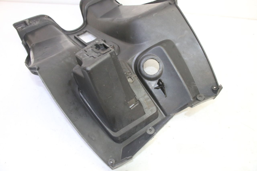 photo de PANEL INTERIOR PIAGGIO NEW TYPHOON 50 (2010 - 2017) - Zoom sobre los componentes