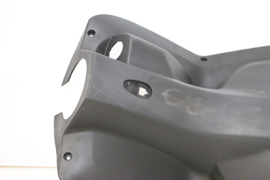 photo de TAPA FRONTAL INTERIOR SYM ORBIT 2 50 (2008 - 2014) - Características distintivas