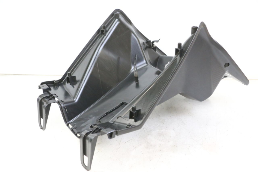 photo de TAPA FRONTAL INTERIOR SYM ORBIT III 3 4T 50 (2021 - 2025) - Detalle de la pieza